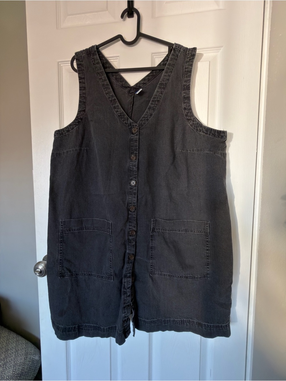 Old Navy Women’s Plus Size Sleeveless Button-Front Mini Dress Black Wash - XXL